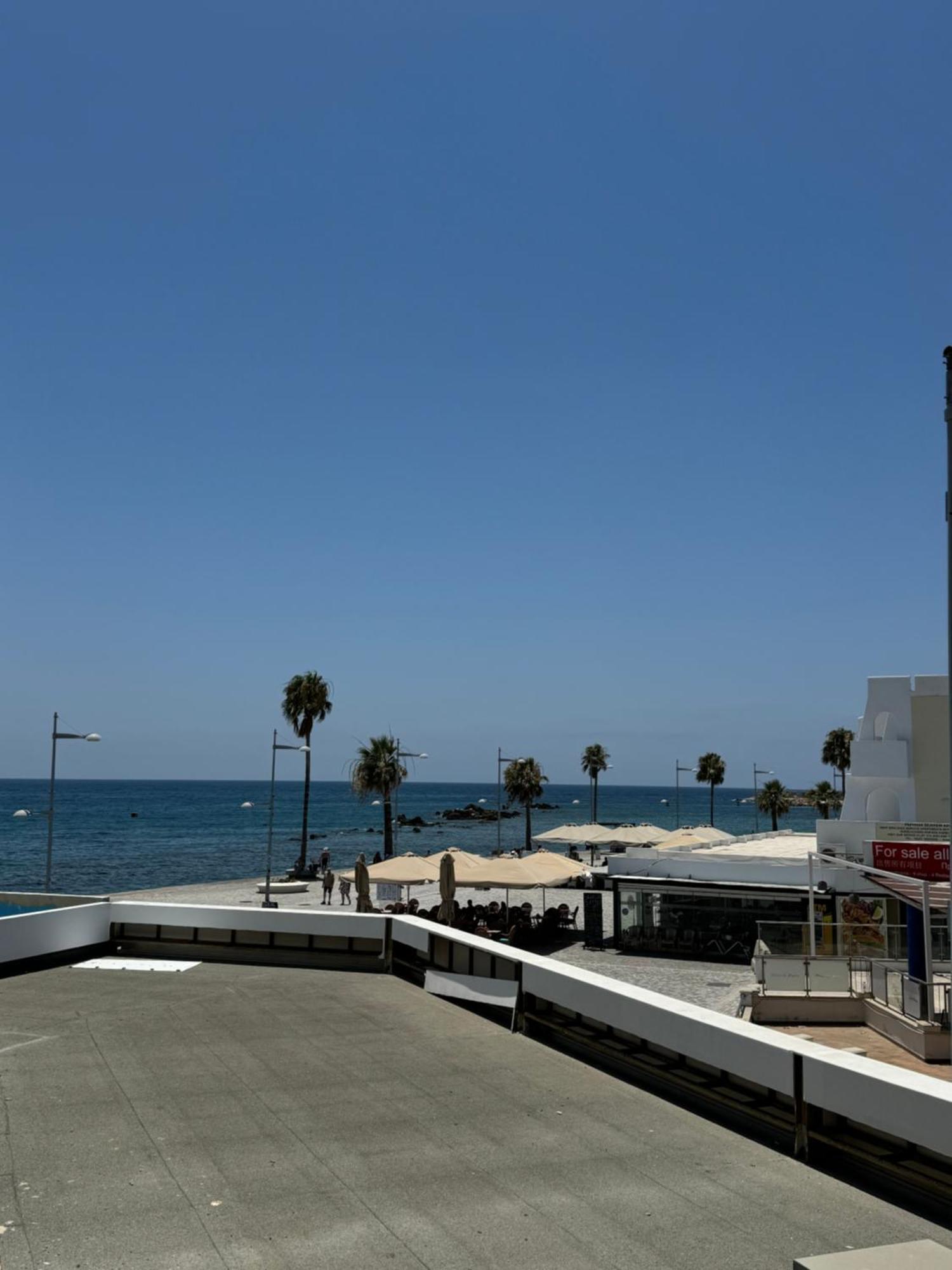 Beachside Light House Kato Paphos 82 Kültér fotó